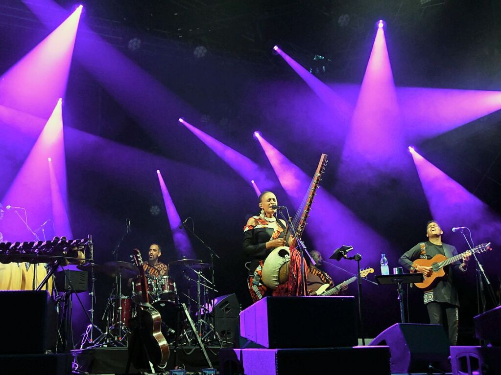 Stimmenkonzerte im Rosenfelspark mit Sona Jobarteh und die Congo Cowboys am Samstag und Helene Blum & Harald Haugaard Band am Sonntagh.