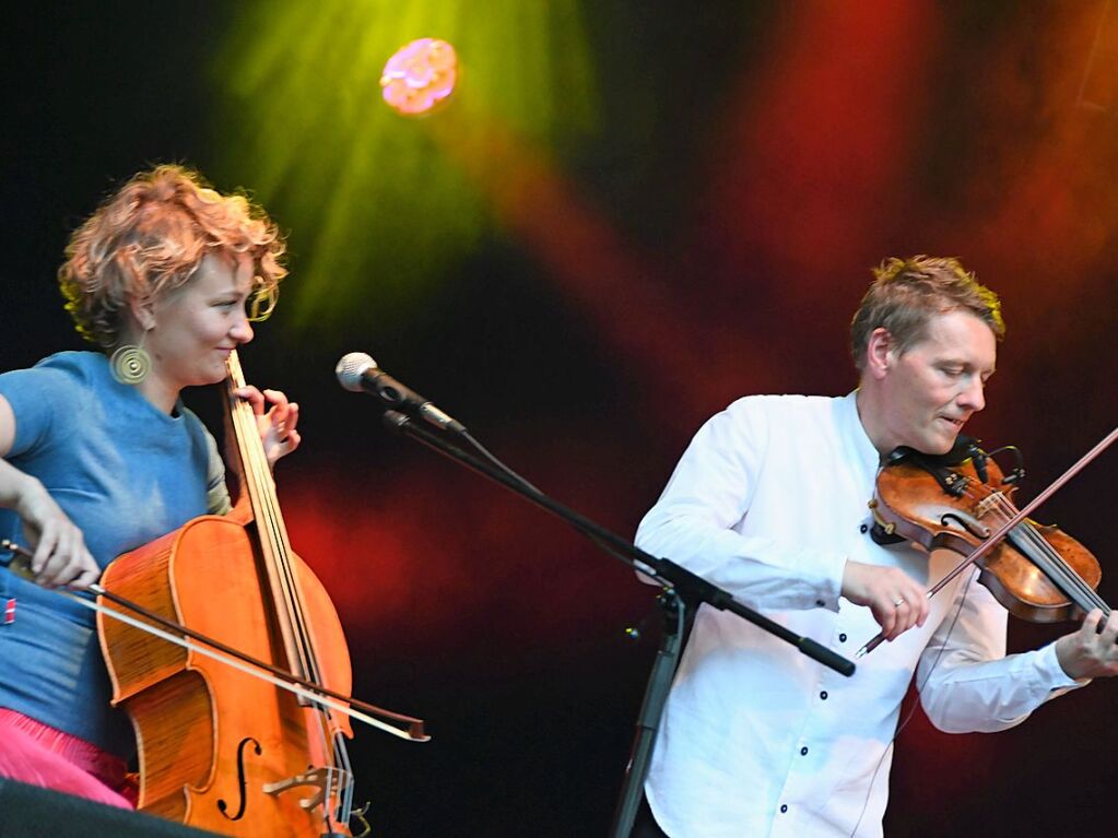 Stimmenkonzerte im Rosenfelspark mit Sona Jobarteh und die Congo Cowboys am Samstag und Helene Blum & Harald Haugaard Band am Sonntagh.