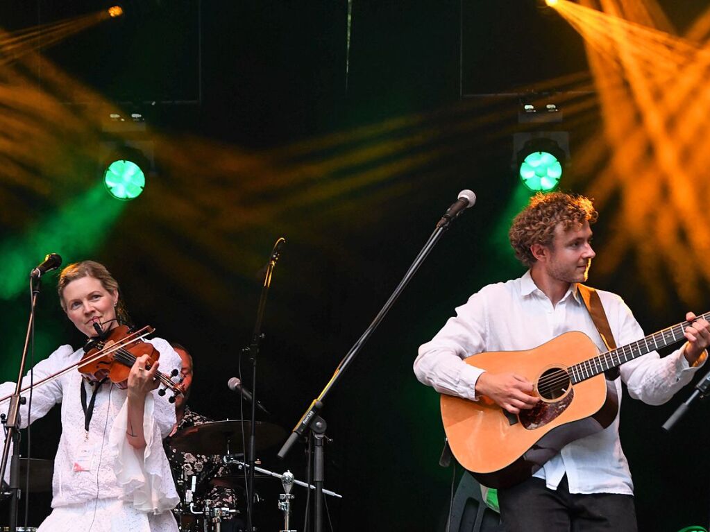 Stimmenkonzerte im Rosenfelspark mit Sona Jobarteh und die Congo Cowboys am Samstag und Helene Blum & Harald Haugaard Band am Sonntagh.