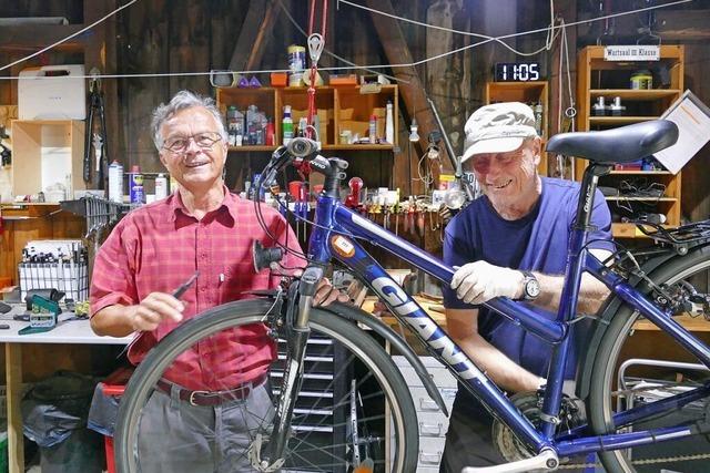 Gnstige Fahrrder fr Bedrftige: Kirchzartener Fahrradwerkstatt sucht helfende Hnde