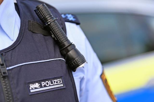 Streit vor einem Club in Weil am Rhein: Sechs Polizisten werden leicht verletzt