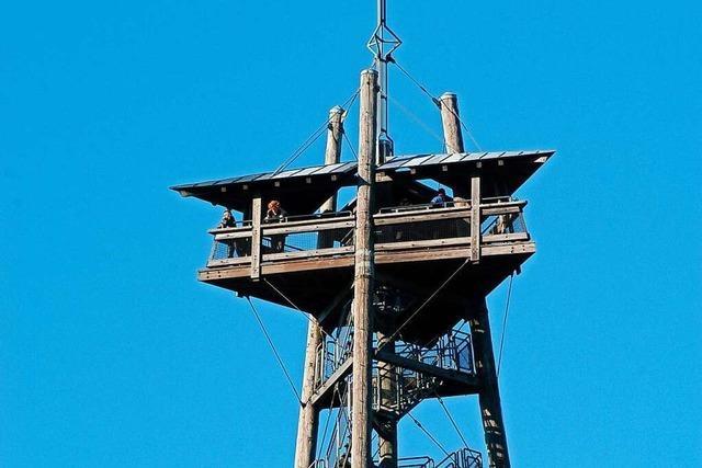 Der Schauinslandturm in Freiburg wird erst nach den Sommerferien wieder erffnet