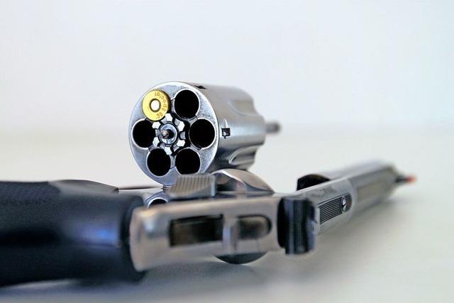 Lrracher Amtsgericht verwarnt 60-Jhrigen wegen illegalem Waffenbesitz