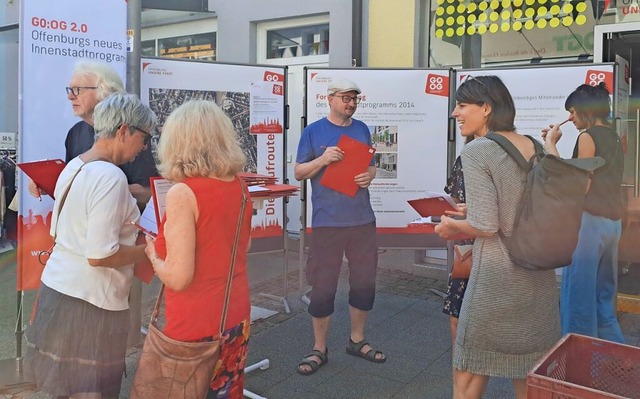 Das  zehn Jahre alte Innenstadtprogram... gab es Fhrungen zum aktuellen Stand.  | Foto: Barbara Puppe