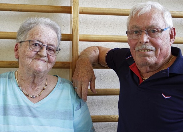 Doris Zngle und Herbert Maurer kommen...hausen. Das wurde jetzt gro gefeiert.  | Foto: Ruth Seitz