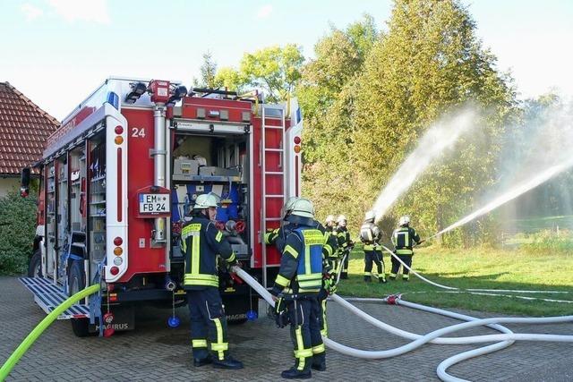 Feuerwehr Biederbach bekommt neues Lschgruppenfahrzeug