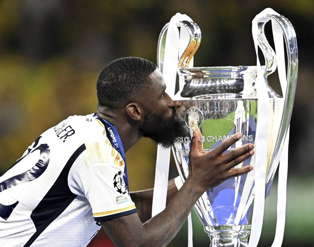 Auf Antonio Rdiger von Real Madrid ko...pions-League-Titel verteidigen sollte.  | Foto: Robert Michael (dpa)