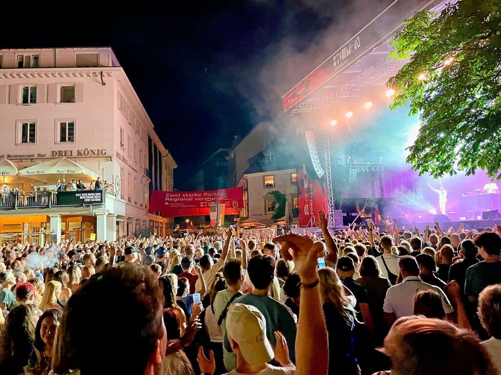 Gims und als Support KT Gorique bei Stimmen auf dem Alten Marktplatz