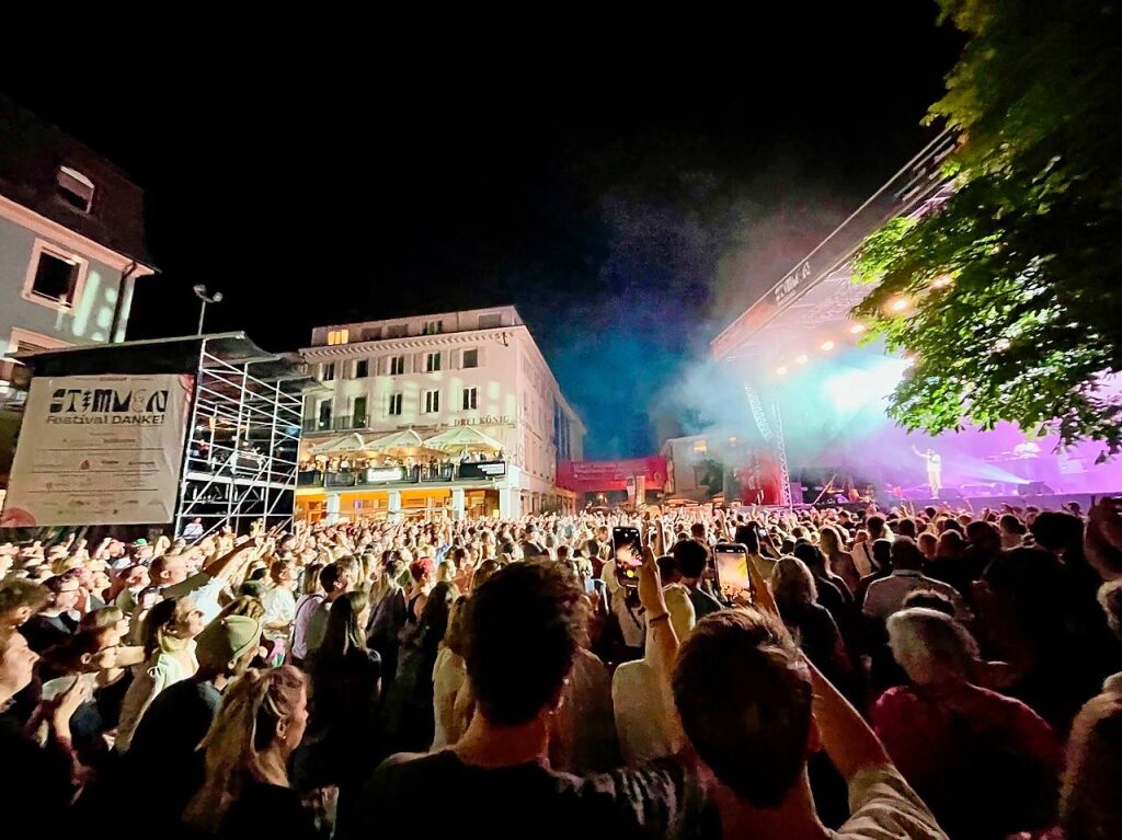 Gims und als Support KT Gorique bei Stimmen auf dem Alten Marktplatz