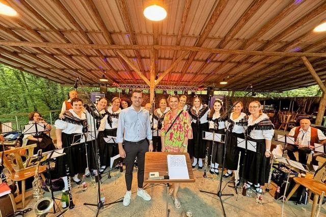 Sasbacher Waldfest mit viel Musik und einer berraschung