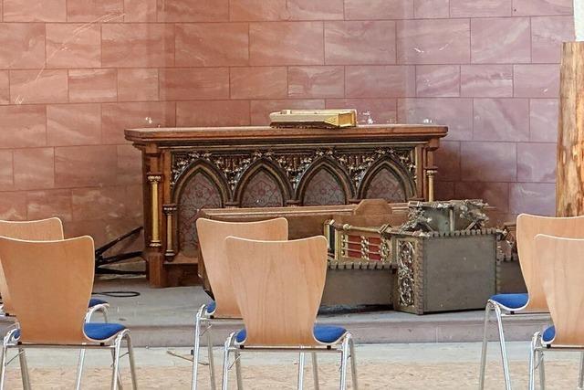 Tatverdchtiger soll in der Offenburger St. Andreaskirche einen Schnitzaltar umgestoen haben