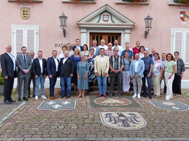 Der neu zusammengesetzte Gemeinderat d... Rein und Beigeordneter Carsten Mller  | Foto: Dirk Sattelberger