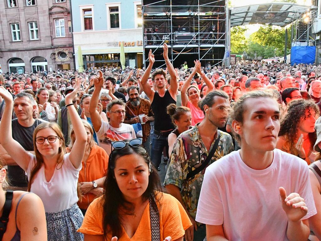 Bukhara und als special guest Sharktank bei Stimmen auf dem Alten Marktplatz in Lrrach