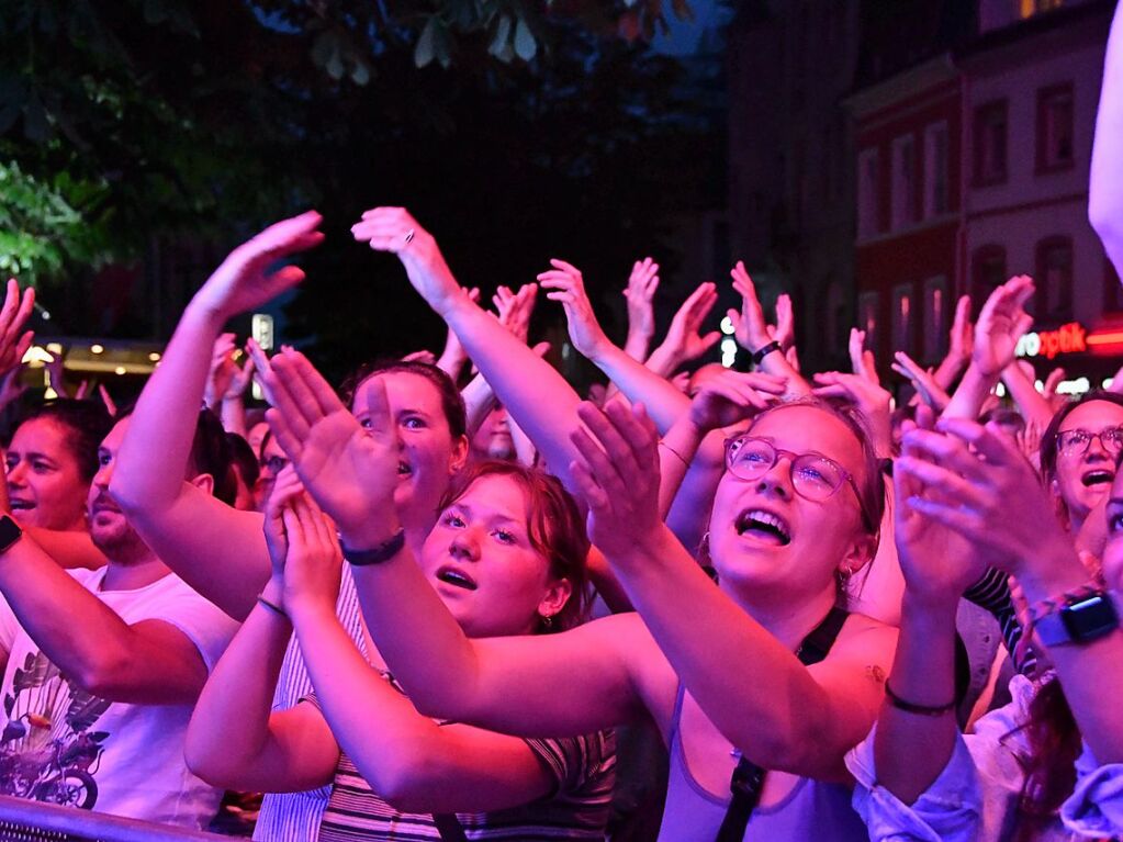 Bukhara und als special guest Sharktank bei Stimmen auf dem Alten Marktplatz in Lrrach