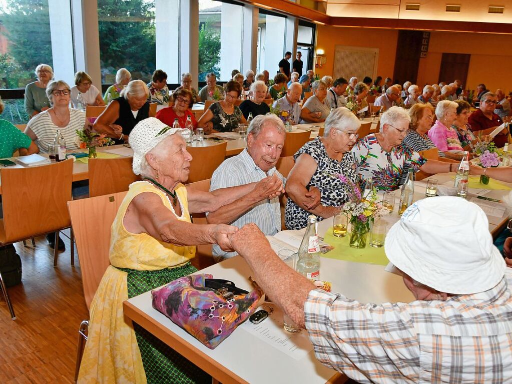 Beim 25. Volksliedersingen im Kurhaus zu Freiamt war Mitsingen angesagt. 350 Gste machten den Abend zu einem Erlebnis.