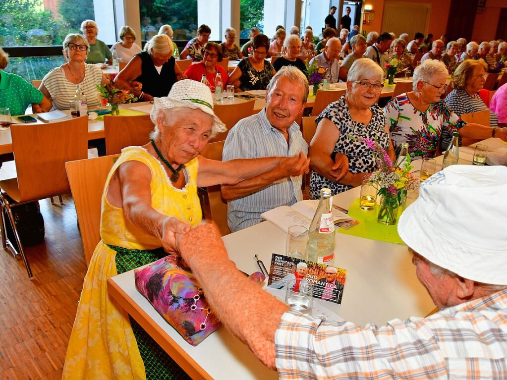 Beim 25. Volksliedersingen im Kurhaus zu Freiamt war Mitsingen angesagt. 350 Gste machten den Abend zu einem Erlebnis.