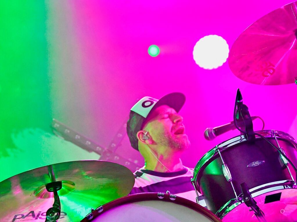 Sportfreunde Stiller beim Stimmenfestival auf dem Lrracher Marktplatz. Supportet von Antje Schomaker