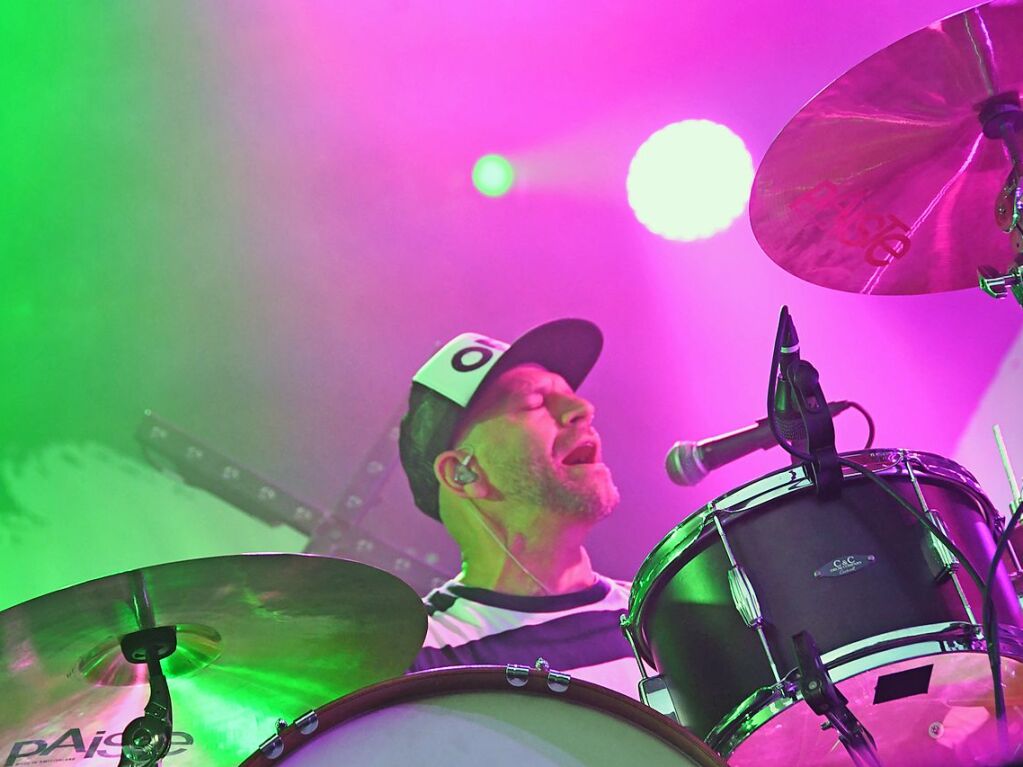 Sportfreunde Stiller beim Stimmenfestival auf dem Lrracher Marktplatz. Supportet von Antje Schomaker