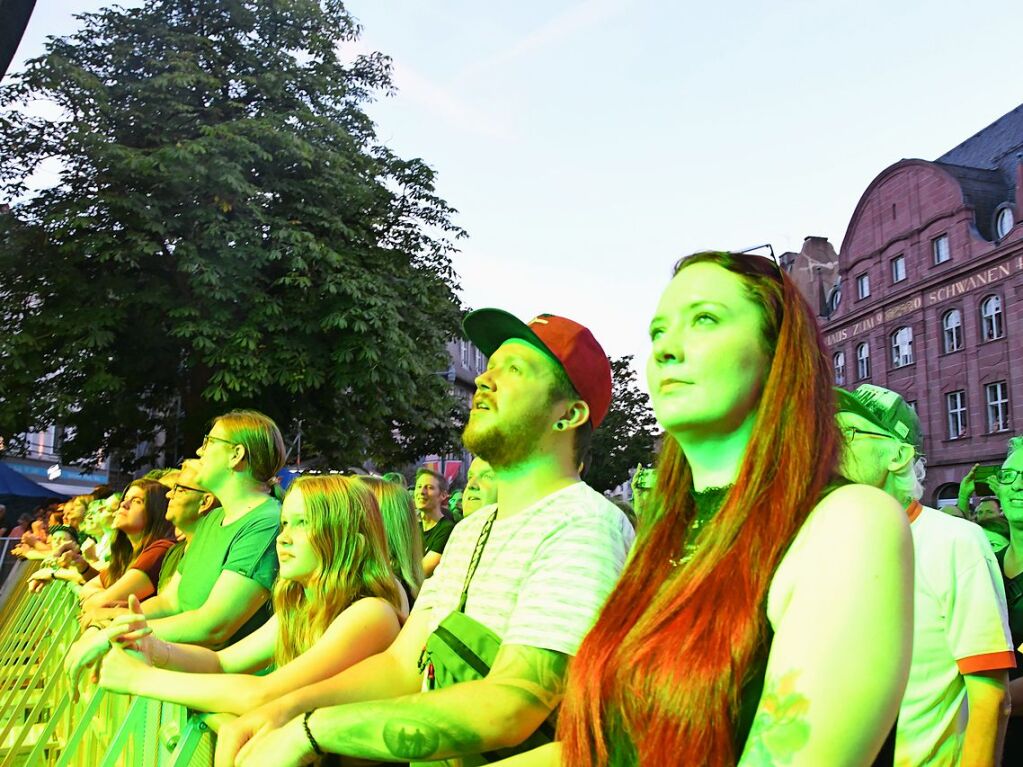 Sportfreunde Stiller beim Stimmenfestival auf dem Lrracher Marktplatz. Supportet von Antje Schomaker