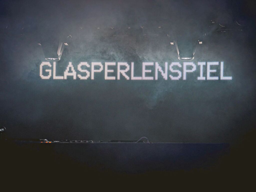 Carolin Niemczyk und Daniel Grunenberg bilden das Duo Glasperlenspiel. Sie gastierten einmal mehr in Freiburg.