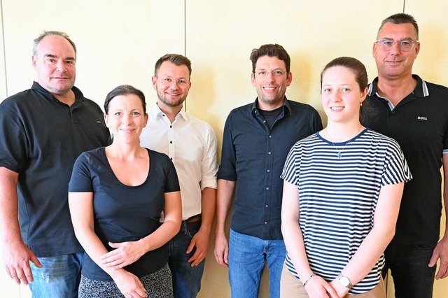 Sechs Neue im Denzlinger Rat (von link...uter, Lara Eckerle und Rolf Fehrenbach | Foto: Markus Zimmermann Sechs Neue im Denzlinger Rat (von link...uter, Lara Eckerle und Rolf Fehrenbach | Foto: Markus Zimmermann