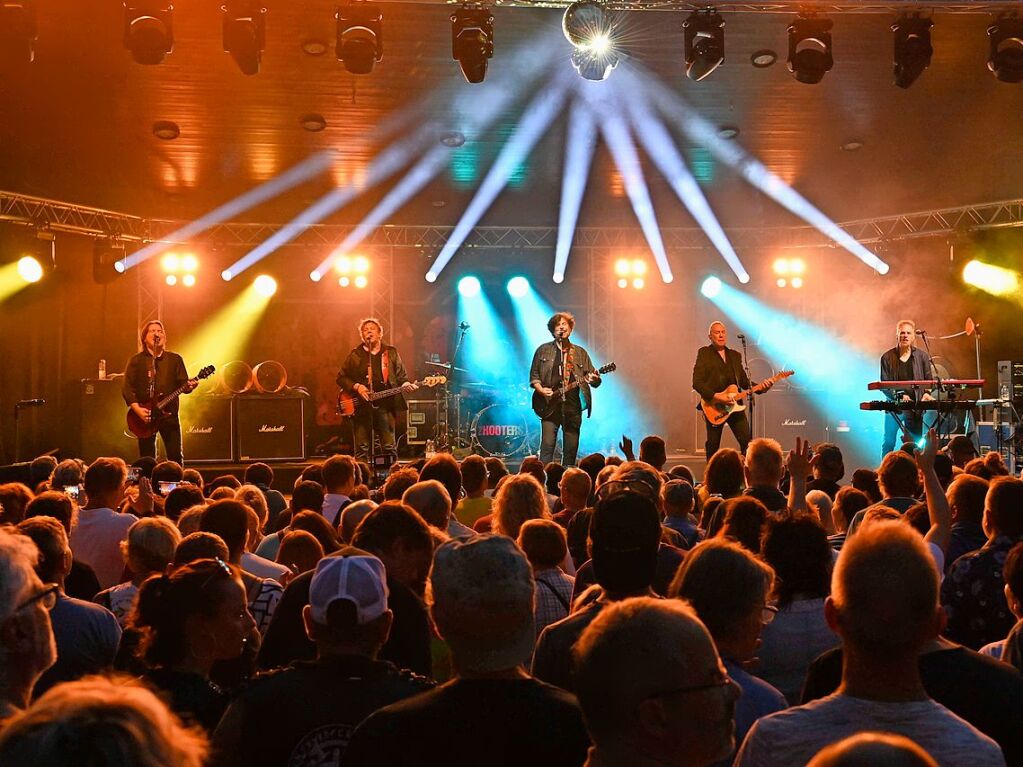 Am Wochenende traten Leony und The Hooters beim Open-Air-Festival im Park Bad Krozingen auf. Das sommerliche Event dauert noch bis zum 2. August.