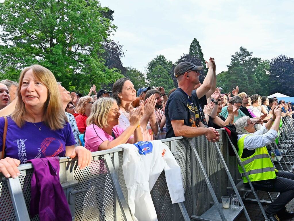 Am Wochenende traten Leony und The Hooters beim Open-Air-Festival im Park Bad Krozingen auf. Das sommerliche Event dauert noch bis zum 2. August.