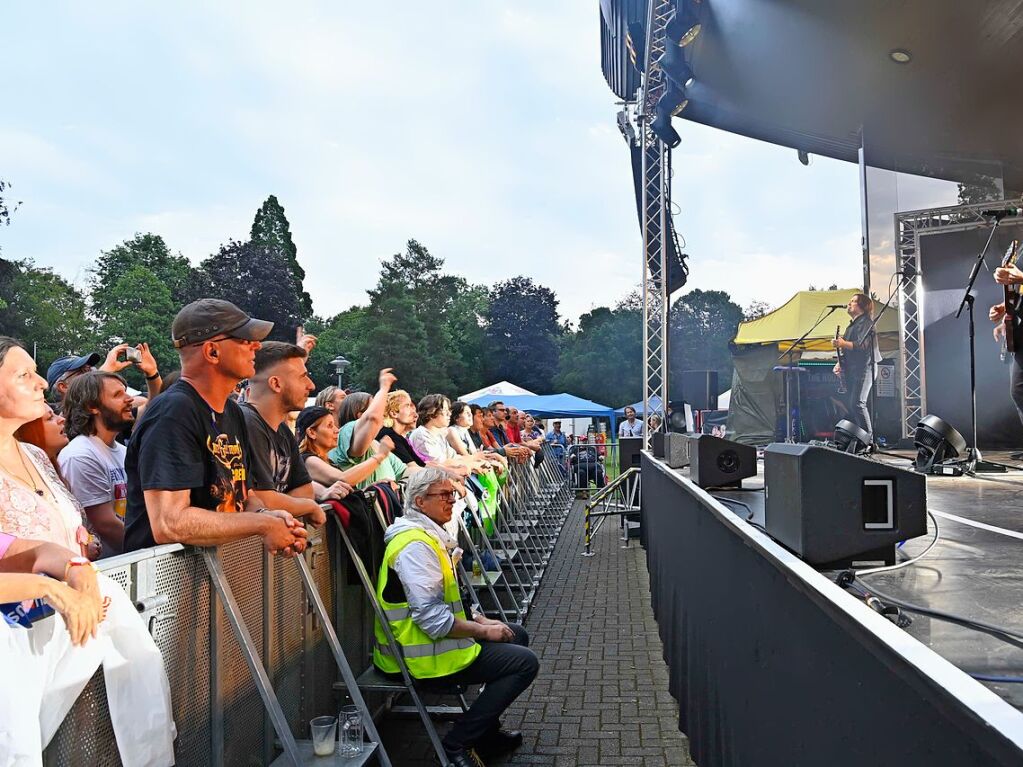 Am Wochenende traten Leony und The Hooters beim Open-Air-Festival im Park Bad Krozingen auf. Das sommerliche Event dauert noch bis zum 2. August.