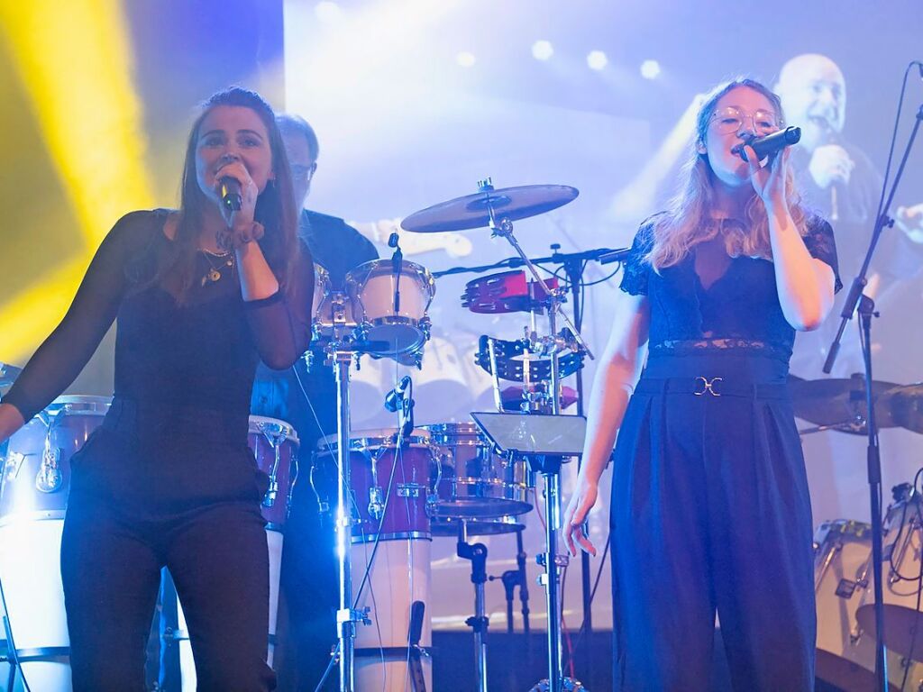 Legendre Musik und beste Stimmung an den zwei Abenden der Cover Nights auf dem Markgrfler Platz in Mllheim