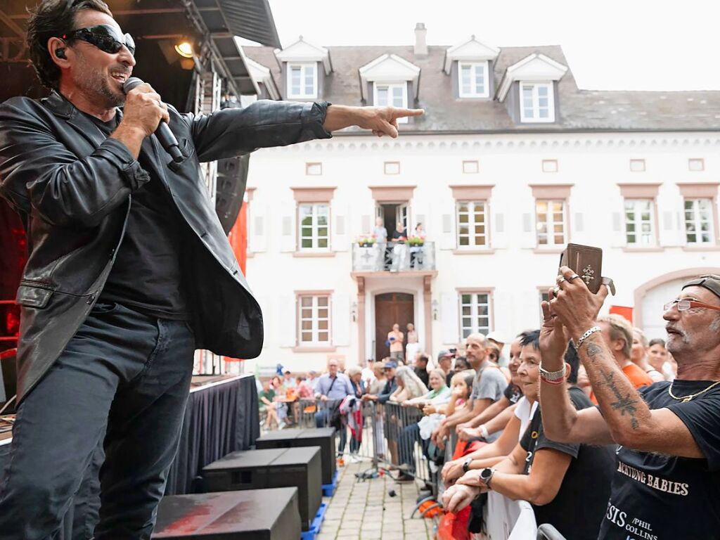 Legendre Musik und beste Stimmung an den zwei Abenden der Cover Nights auf dem Markgrfler Platz in Mllheim