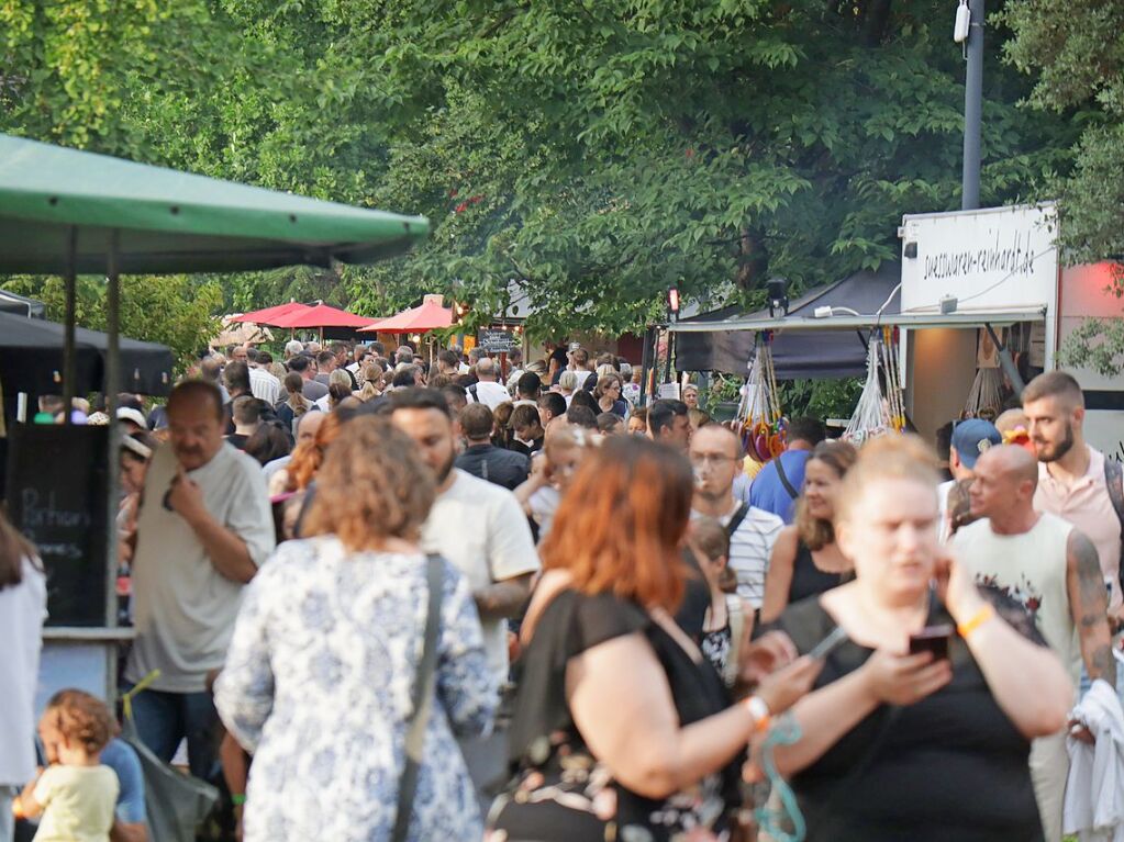 Spa fr jung und alt: Ein vielfltiges Programm und die besondere Atmosphre im Kurpark zeichnen das Bad Bellinger Lichterfest aus.