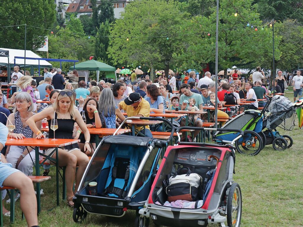 Spa fr jung und alt: Ein vielfltiges Programm und die besondere Atmosphre im Kurpark zeichnen das Bad Bellinger Lichterfest aus.