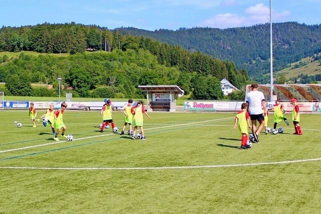 Mit Freude und Ehrgeiz wird in Bernau gedribbelt und geschossen