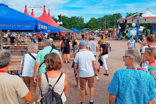 Beim Freiburger ZMF schauten BZ-Card-I...d erlebten ein Konzert von Mando Diao.  | Foto: Raphaela Lerner