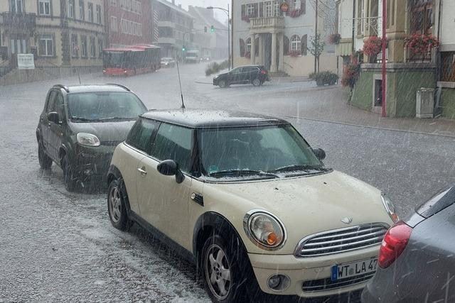 Gewitter entldt sich mit Starkregen und Hagel in Sdbaden