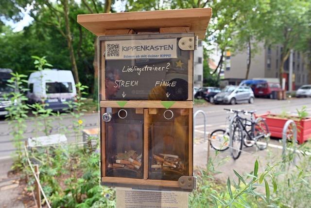 Kampf den Zigarettenstummeln: Anwohner in Freiburg baut Kippenkasten nach Londoner Vorbild