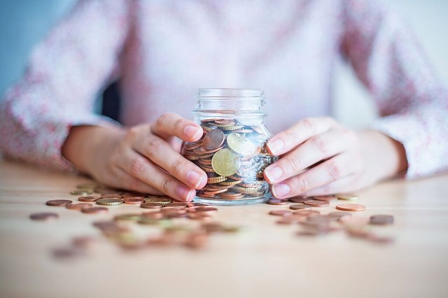 Zum Halbjahr sehen die Riegeler Finanzen besser aus als kalkuliert (Symbolfoto).  | Foto: Arne Immanuel Bnsch (dpa)