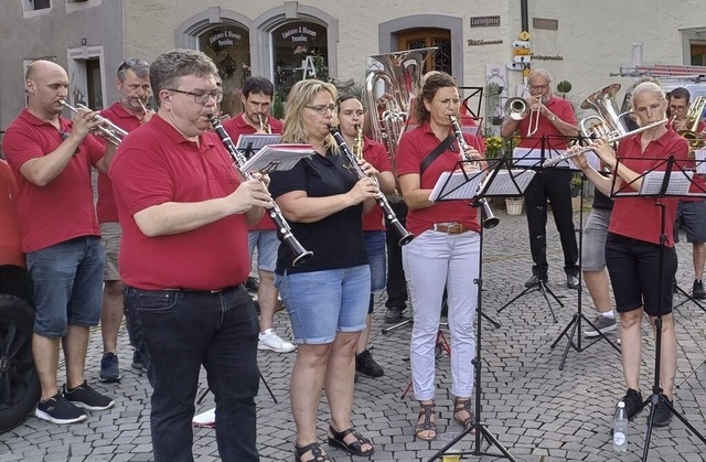 Mit dem Schweizer Psalm schloss die St...) den offiziellen Teil des Festaktes.   | Foto: Reinhard Herbrig