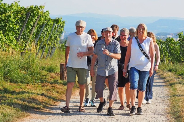 Bestens gelaunte Genusswanderer waren ...ag auf dem Weiler Weinweg anzutreffen.  | Foto: Herbert Frey