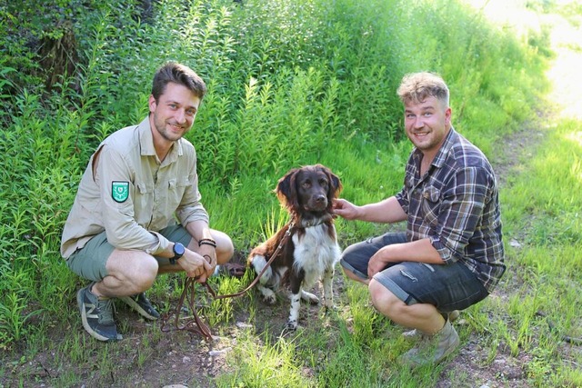 Jan Doppstadt (links) und Heiko Herzog mit Hund Ares  | Foto: Katharina Kubon