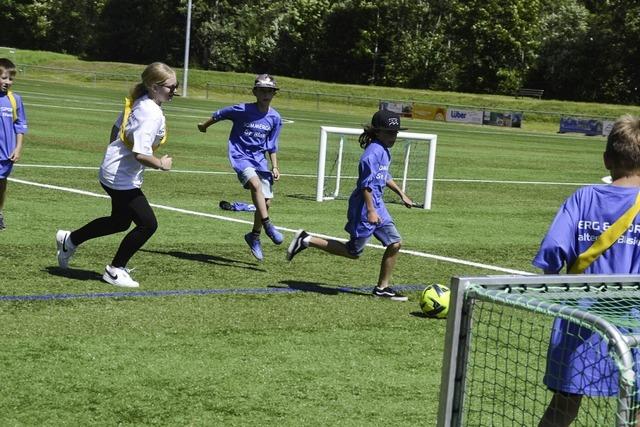 Im Sommercamp spielerisch Sportarten ausprobieren