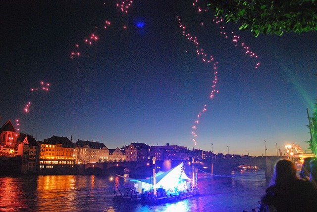 Das Musikflo auf dem Rhein bei Basel  | Foto: Thomas Loisl Mink