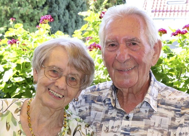 Rosemarie und Lothar Mutz feiern Eiserne Hochzeit.  | Foto: Ulrike Hiller