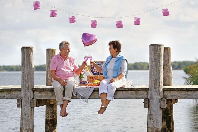 Ein Spaziergang mit anschlieendem Pic...en ein gutes Stckchen nher zusammen.  | Foto: Jenny Sturm (stock.adobe.com)