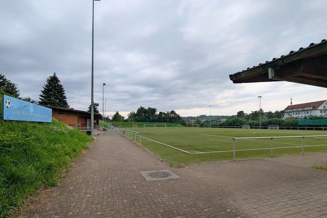 Mit Arbeitseinsatz zu einem neuen Fuballplatz in Wehr