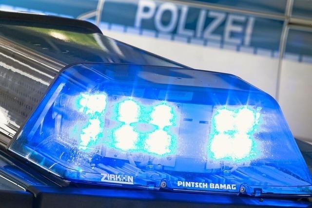 Auto berschlgt sich – L 115 nach Btzingen zwei Stunden gesperrt