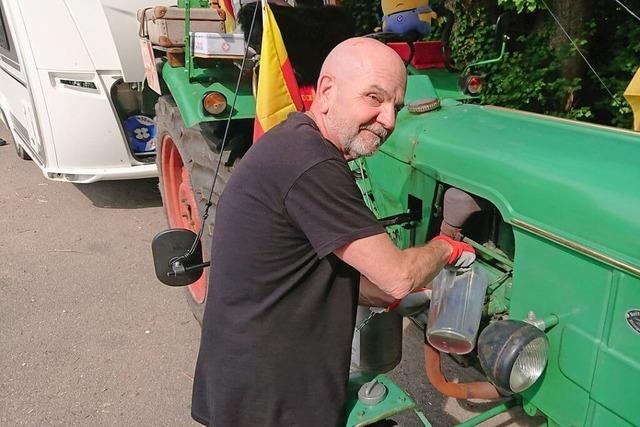 Nach 3900 Kilometern mit dem Oldtimer-Bulldog ist Rolf Mck in Welmlingen zurck