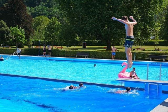 Das groe Plantschen - mit Versptung ffnet jetzt das Freibad in Wehr