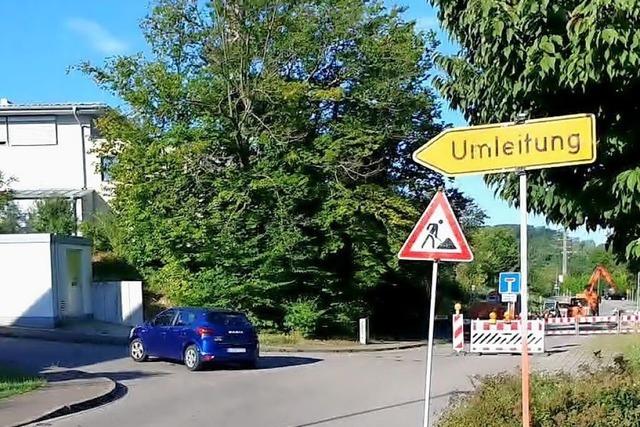 Das Dorf Mauchen fhrt seit fnf Monaten Umwege, und jetzt kommt noch einer dazu