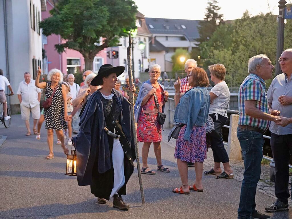 Nachtwchterin Karla Krau fhrte von einem Museum zum anderen und hatte unterwegs viel zu erzhlen.